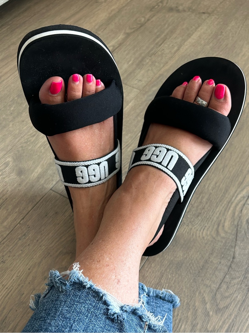 UGG Black and White Logo Strap Sandals - Picture 6 of 7